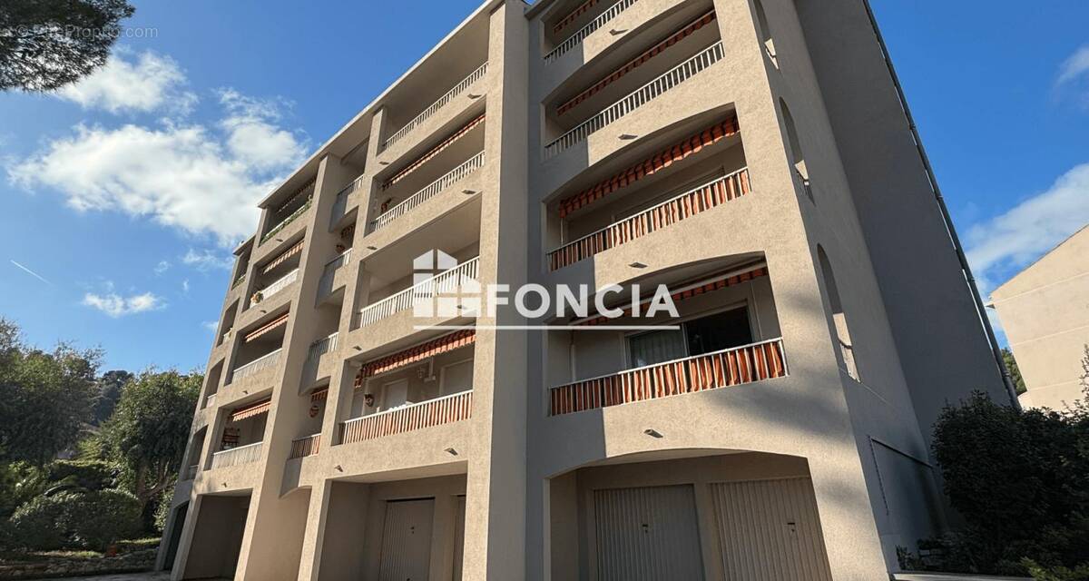 Appartement à HYERES