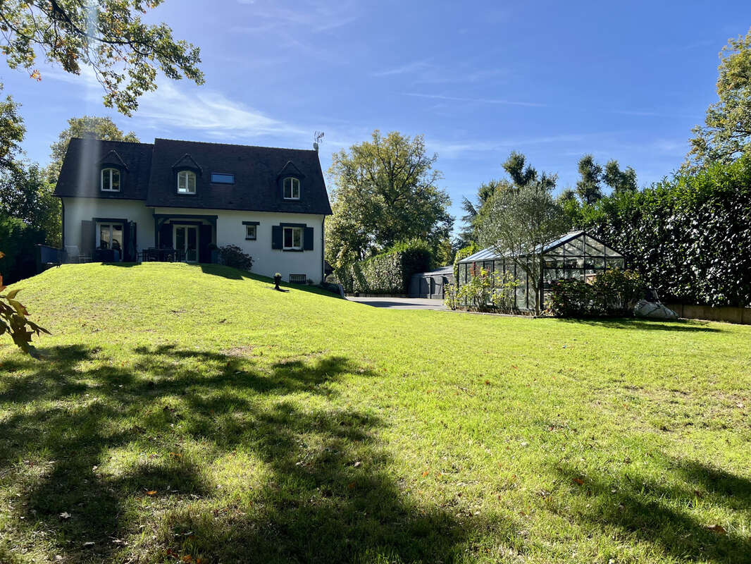 Maison à MARCOUSSIS