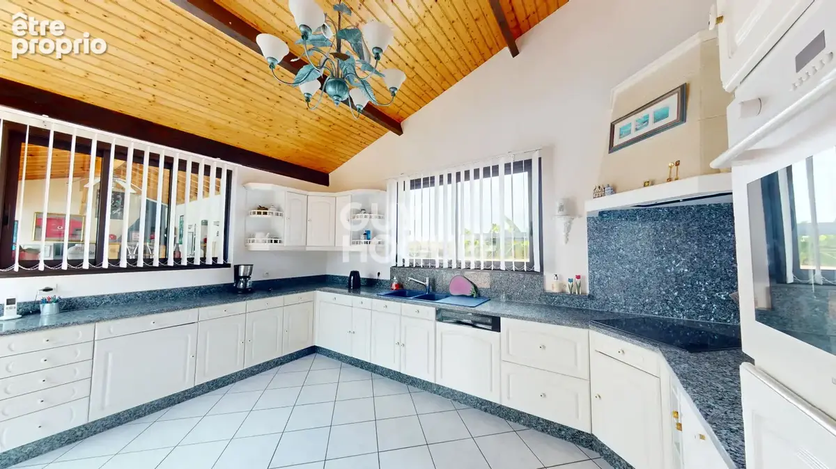 Maison de 200m2, piscine, garage, au calme - photo 8