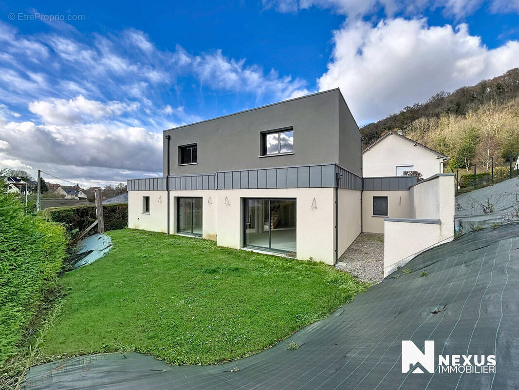 Maison à AMFREVILLE-LA-MI-VOIE