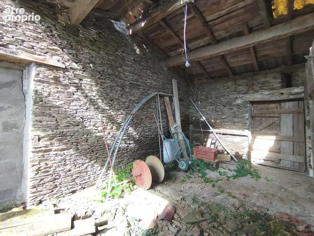 Longère à rénover, 285m² sur terrain de 1 800m², Loroux Bottereau (44430) - photo 5