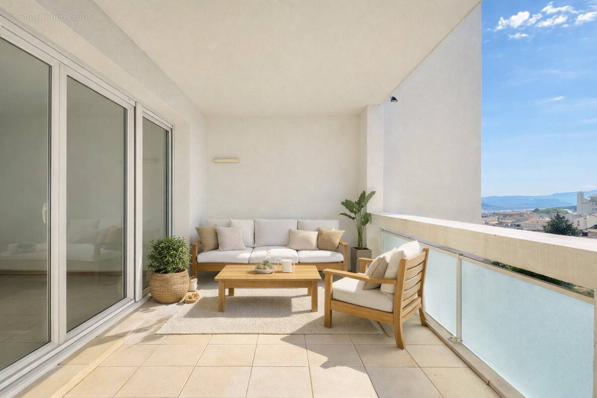 Appartement à MARSEILLE-6E