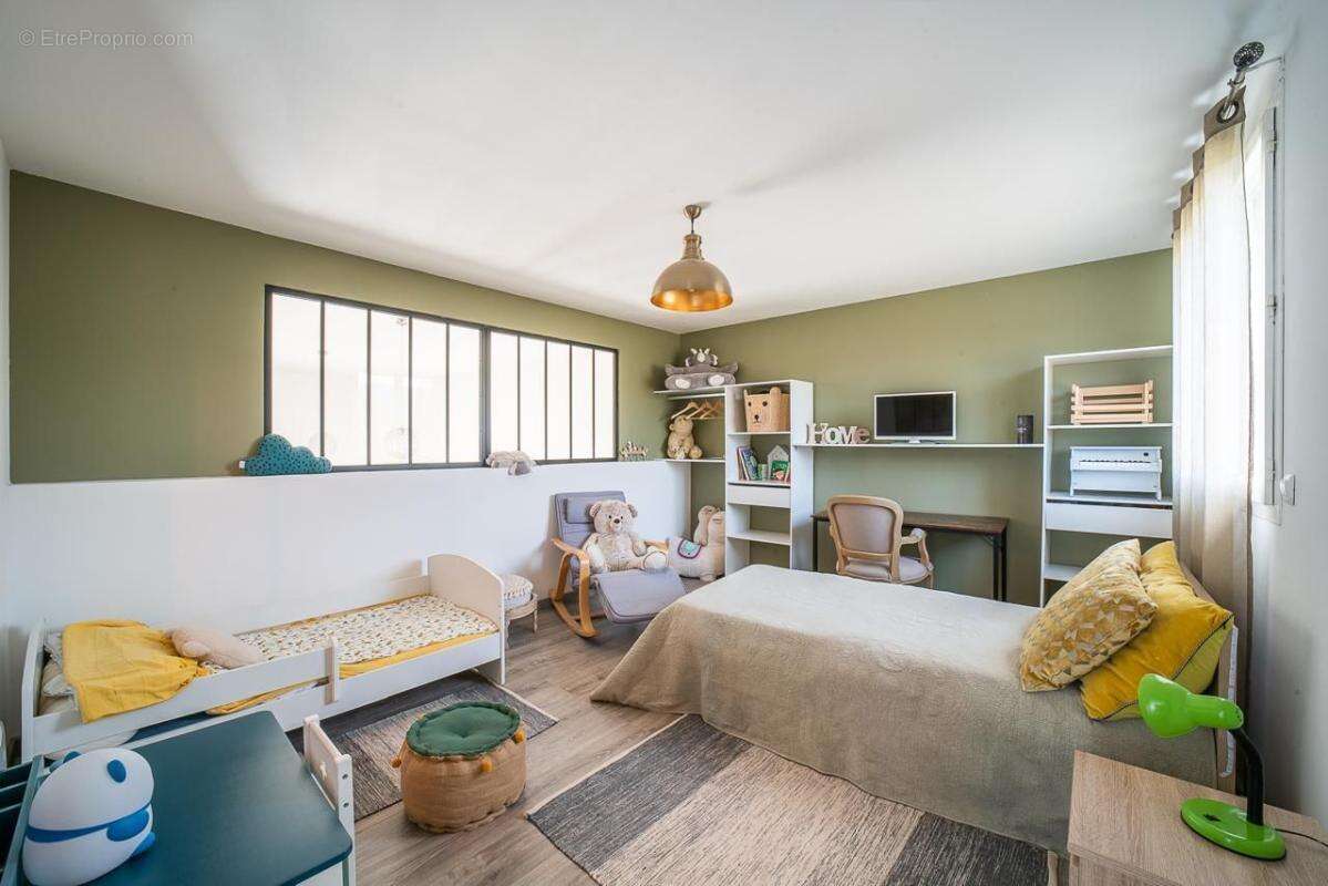 URGENT! Villa 9/10 pièces de 250m² sur terrain de 1250m² avec piscine à vendre / Céret 66400-66490 Vivès _ Saint-Jean-Pla-de-Cor - photo 22