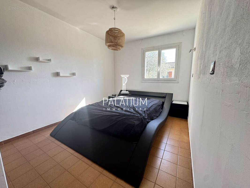 Maison à VINON-SUR-VERDON