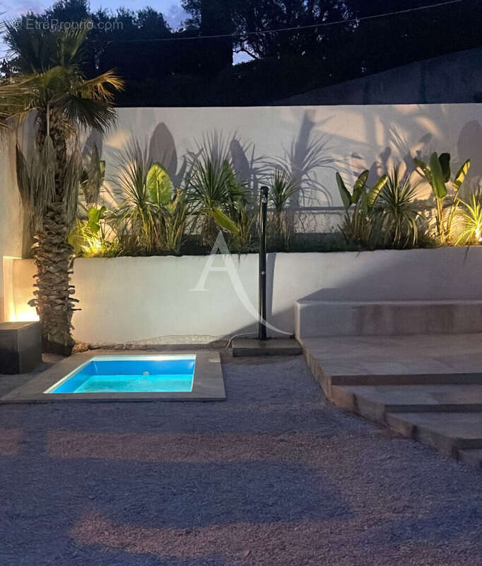 Appartement à MARSEILLE-11E