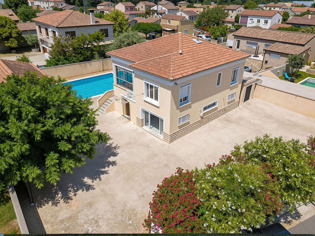 Maison 153m² à rognonas - photo 2