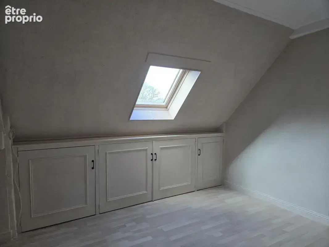 Maison 5 chambres et un bureau centre bourg - photo 13