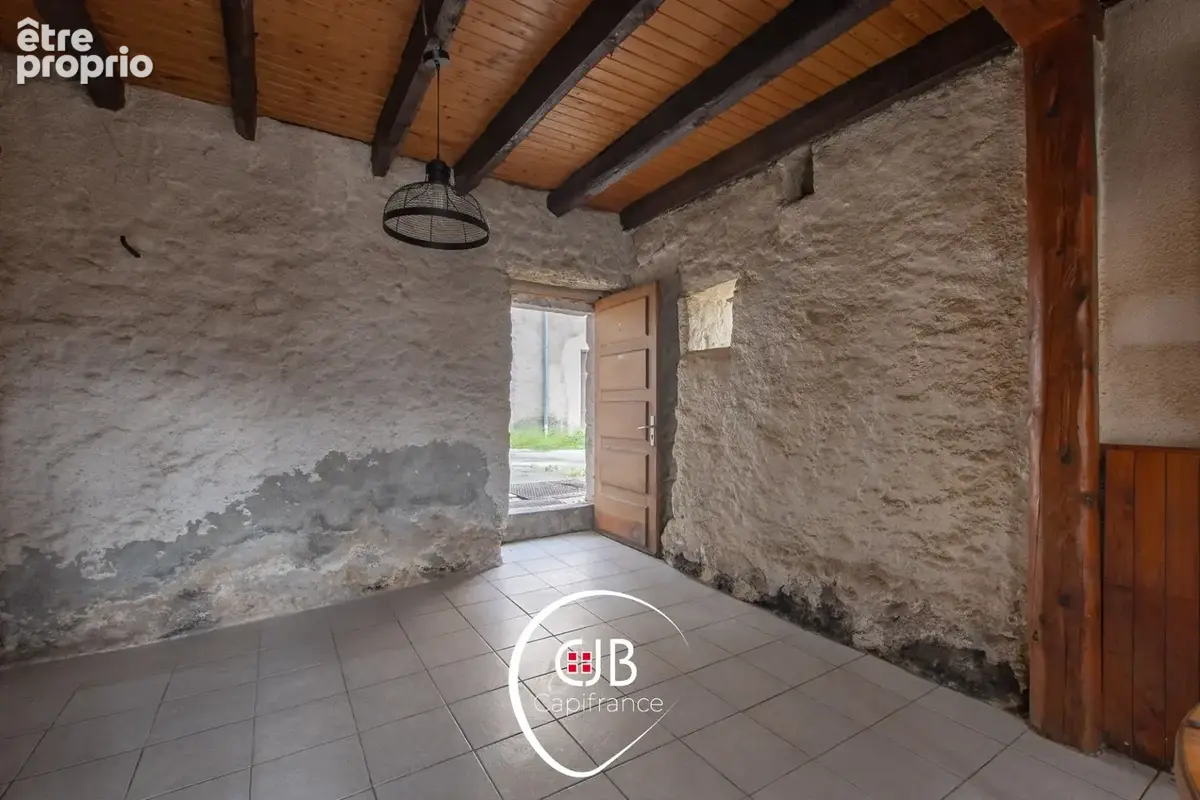 Cruet – Maison 62 m² avec atelier, jardin et combles aménageables - photo 8