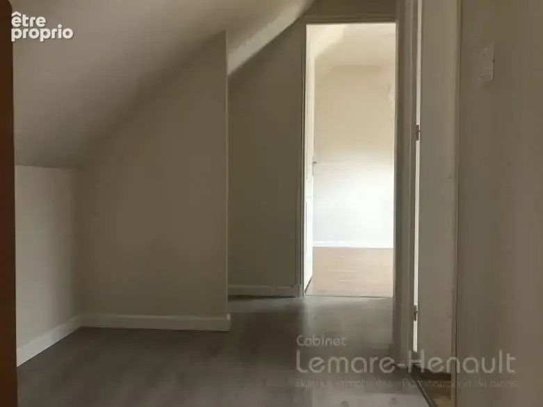 Appt F3 en duplex de 61 m² avec parking - photo 8