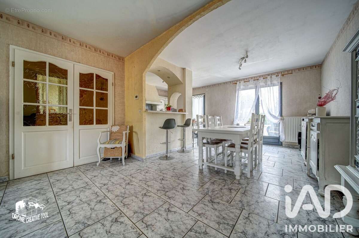 Maison 153 m² à Verny  - photo 4