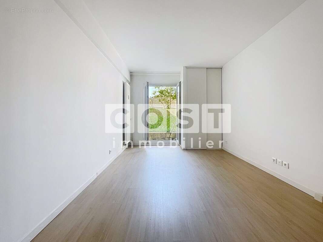 Appartement à BOIS-COLOMBES