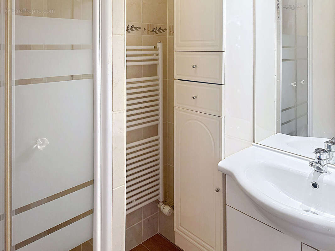 Maison à EQUEURDREVILLE-HAINNEVILLE