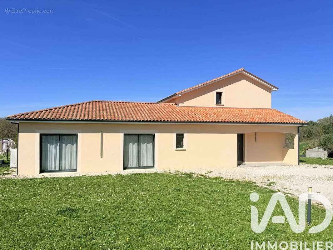 Photo 2 - Maison à TRELISSAC