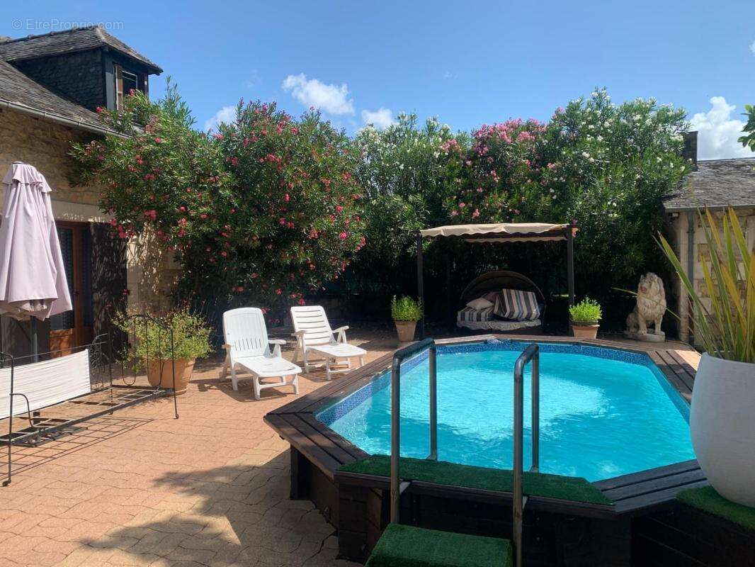 Maison à TERRASSON-LAVILLEDIEU