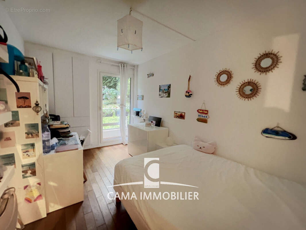 Appartement à JOUY-EN-JOSAS