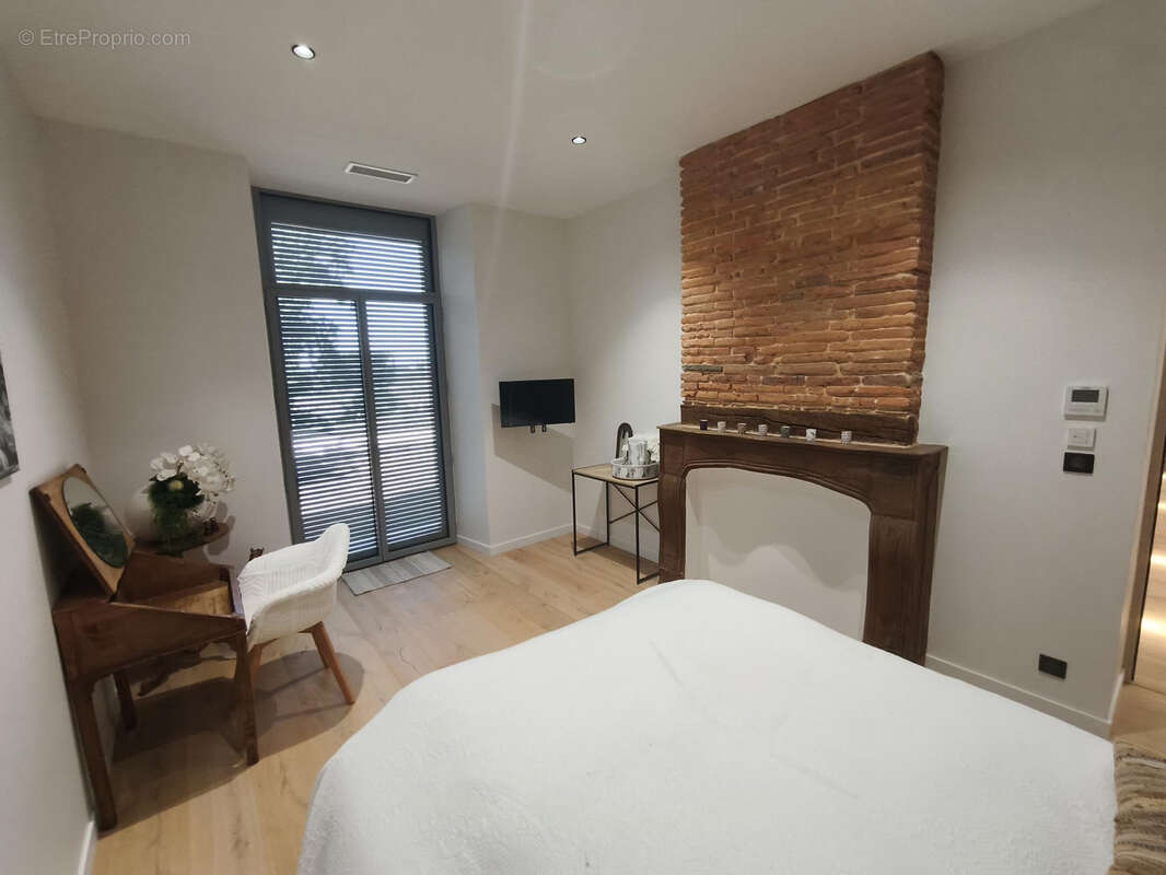 Propriété entièrement rénovée de 323 m2 avec piscine et dépendances - photo 21