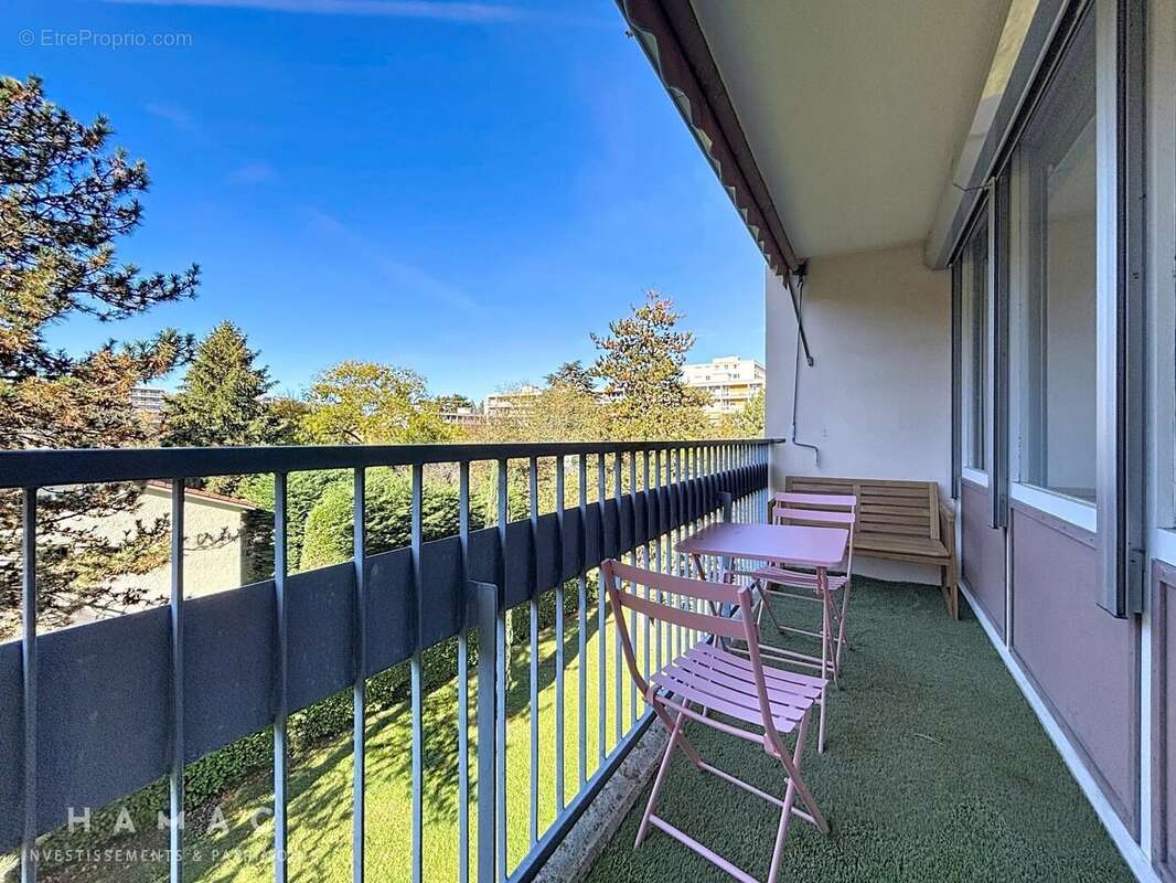 Appartement à OULLINS
