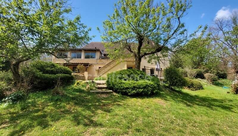 Maison à LE BUISSON-DE-CADOUIN