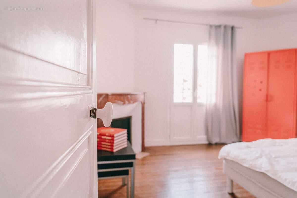 chambre de l&#039;étage avec balcon  - Maison à SAINT-PAUL-LES-DAX