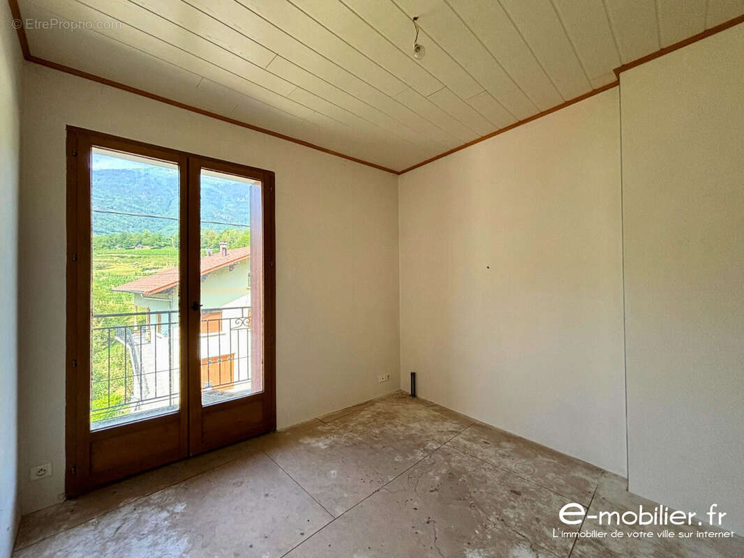 Maison 110 m² à Cevins  - photo 6