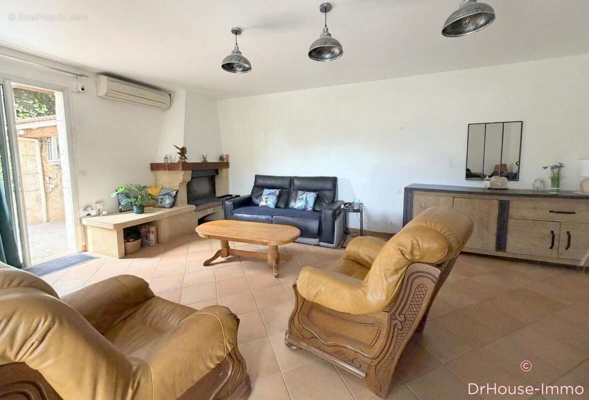 Appartement 79 m² à Marseille-11e  - photo 5