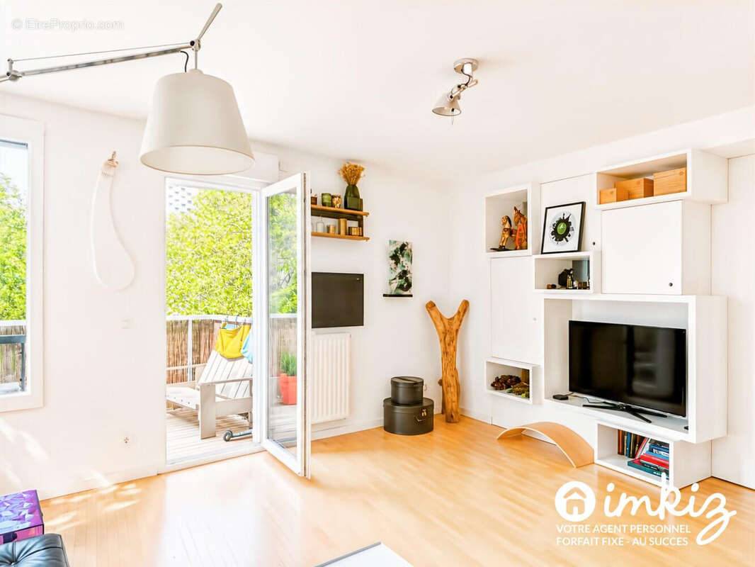 Appartement à PARIS-17E