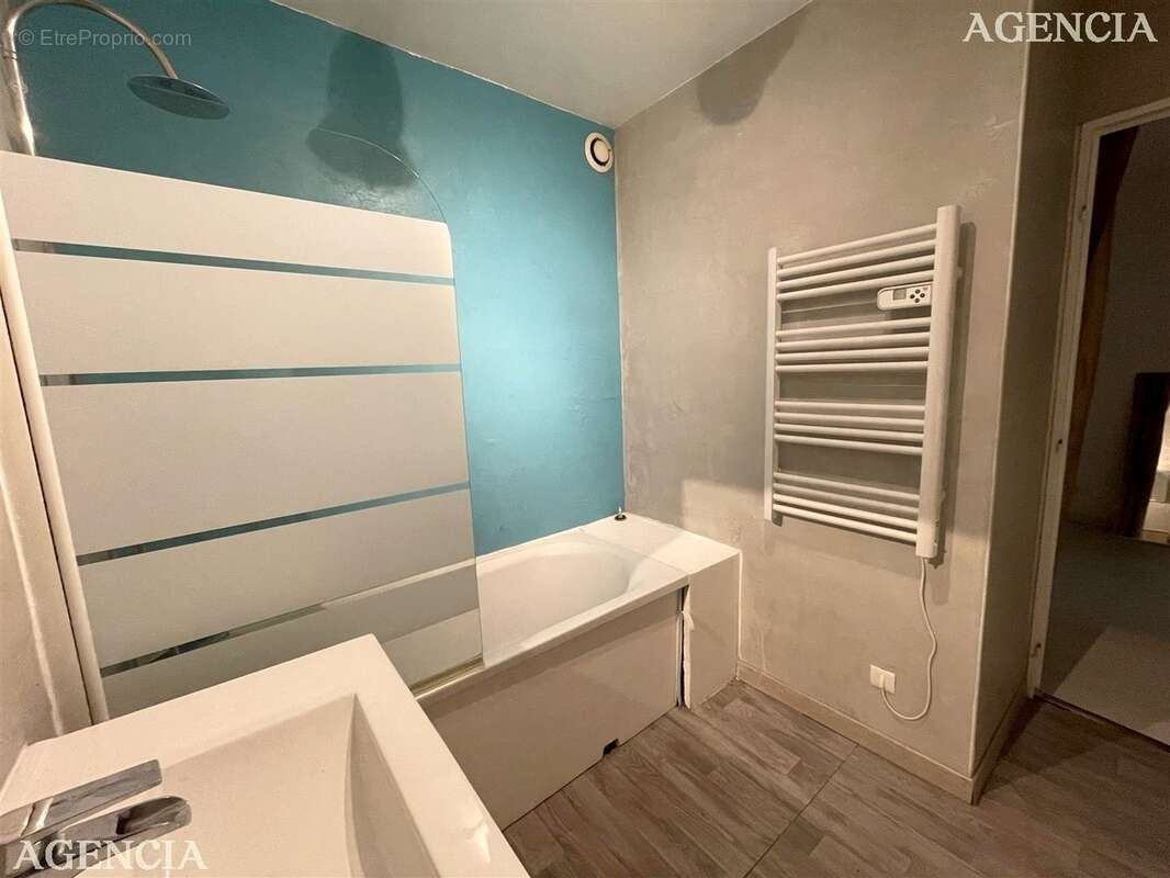 Appartement à BRIE-COMTE-ROBERT