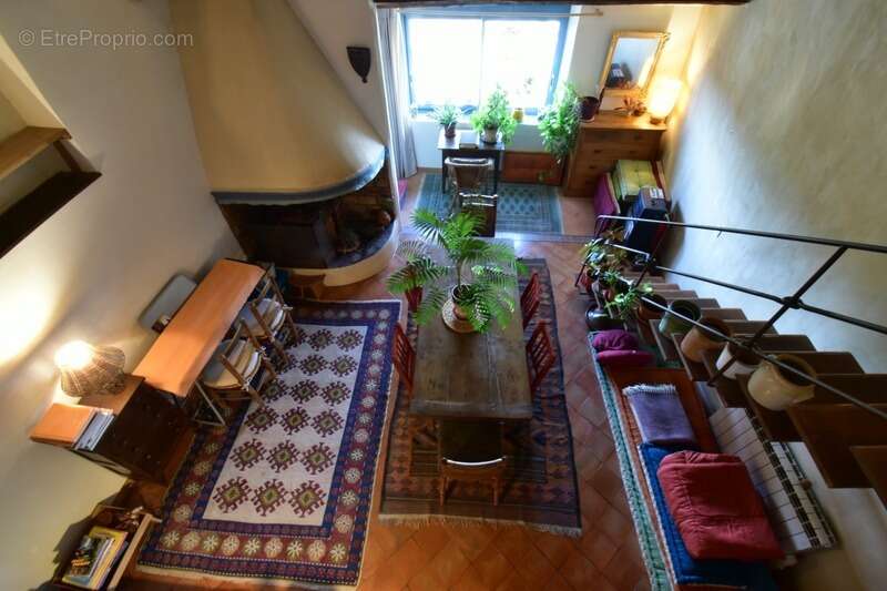 Appartement à FORCALQUIER