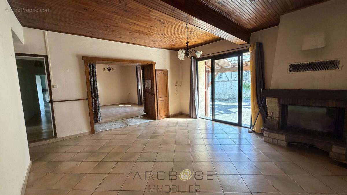 Maison à CLAIRAC