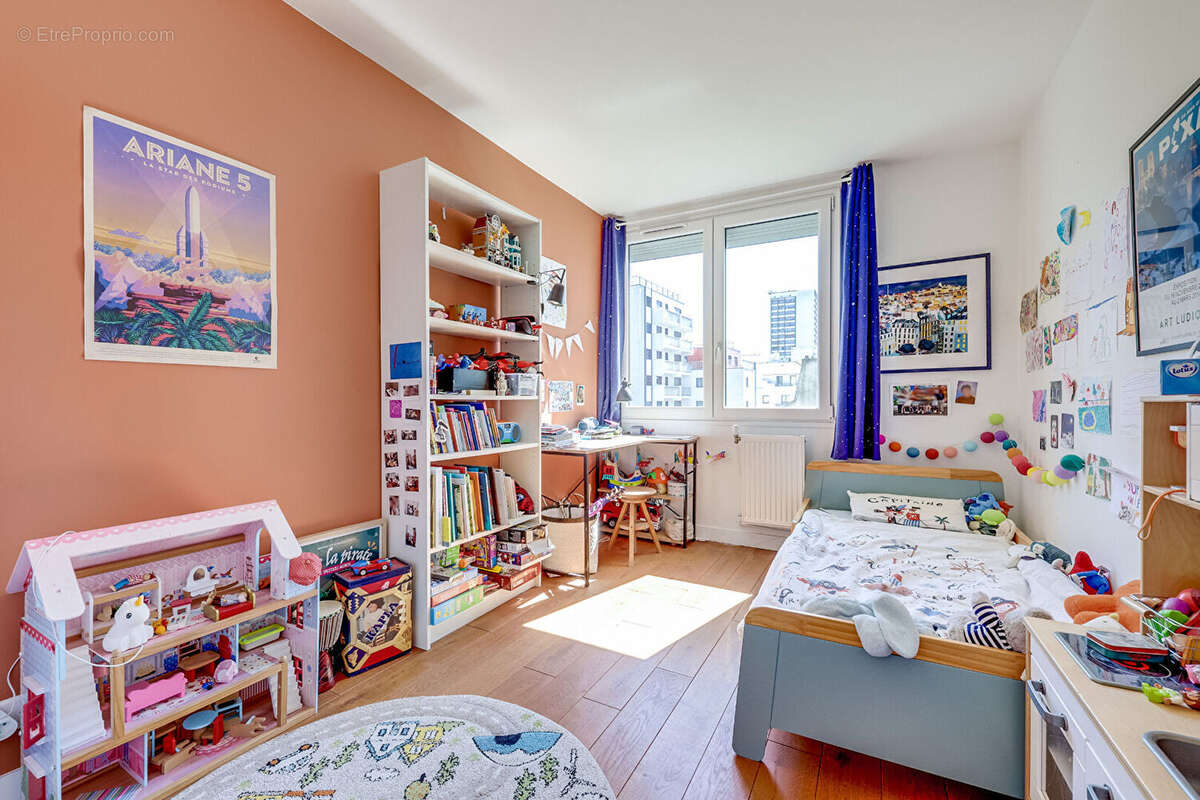Appartement à PARIS-20E