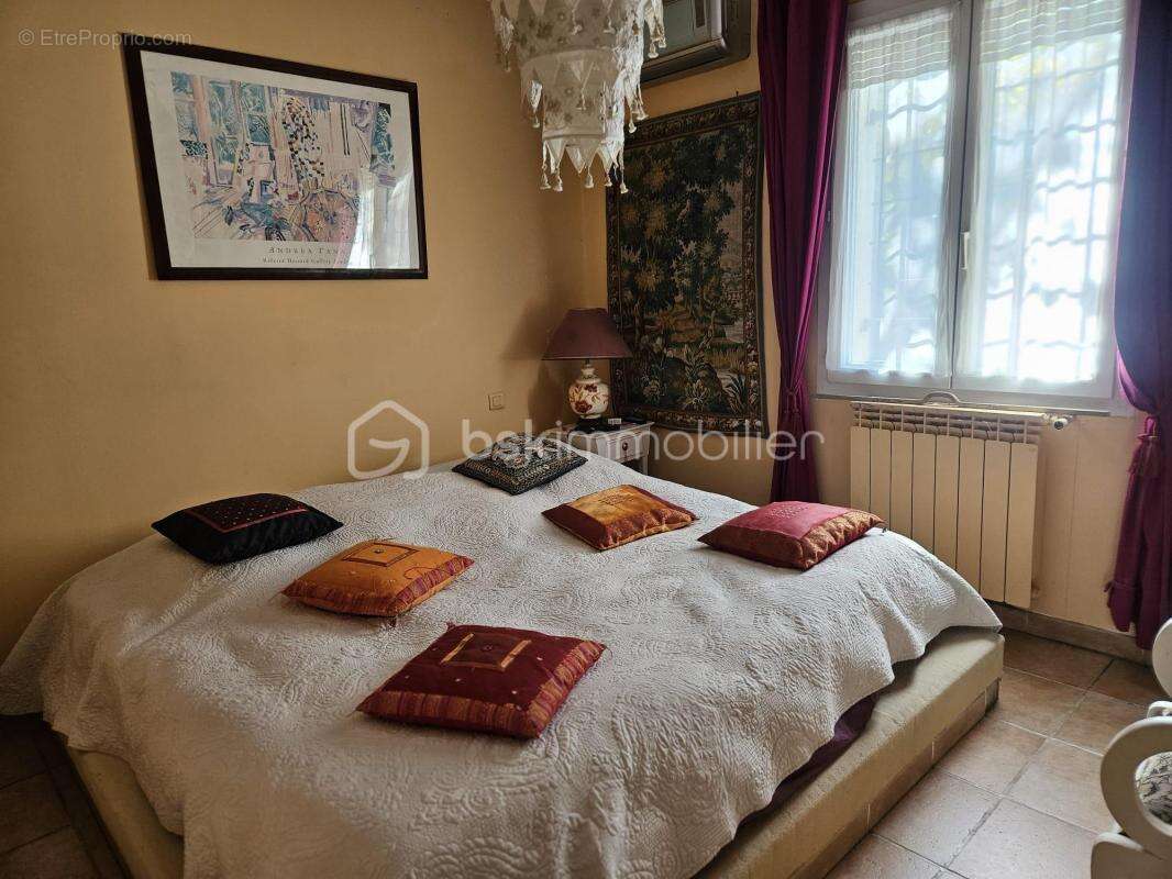 Maison à FLASSANS-SUR-ISSOLE