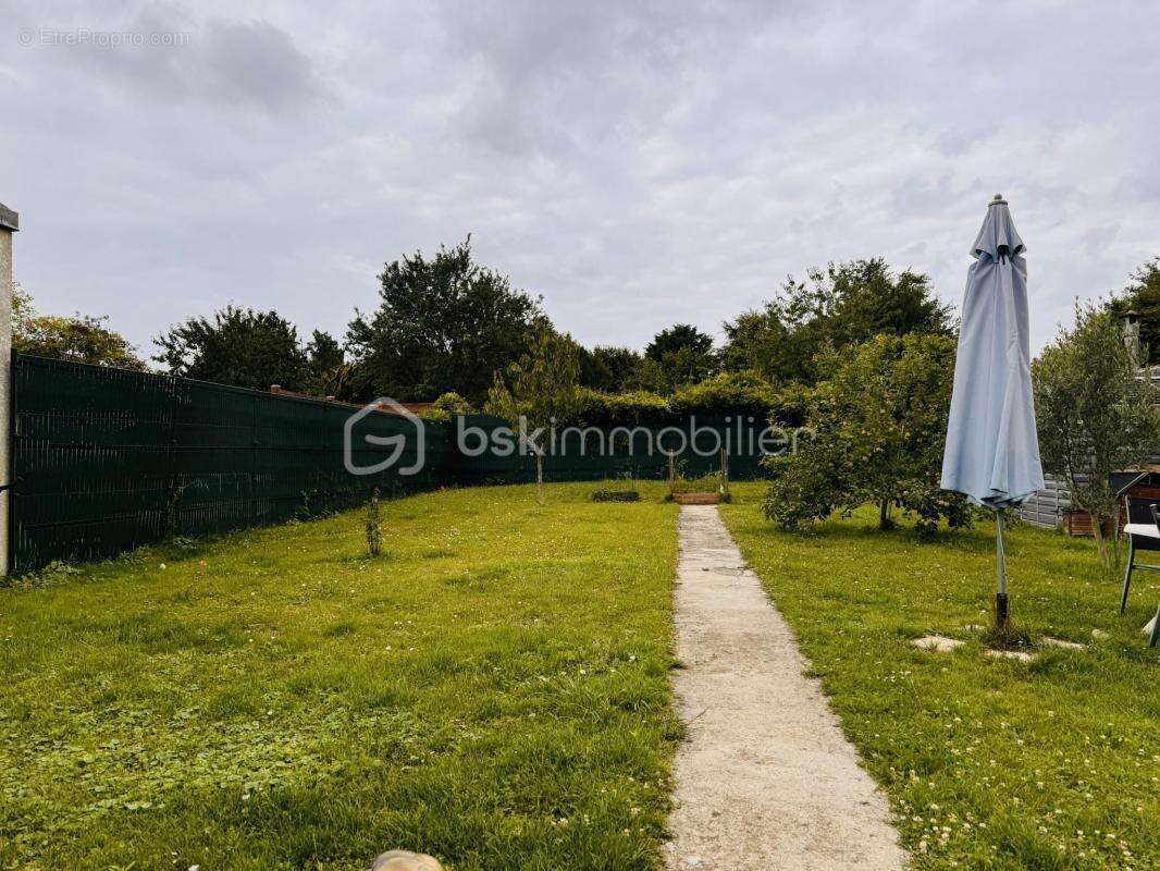 Maison à SAINT-JUST-EN-CHAUSSEE