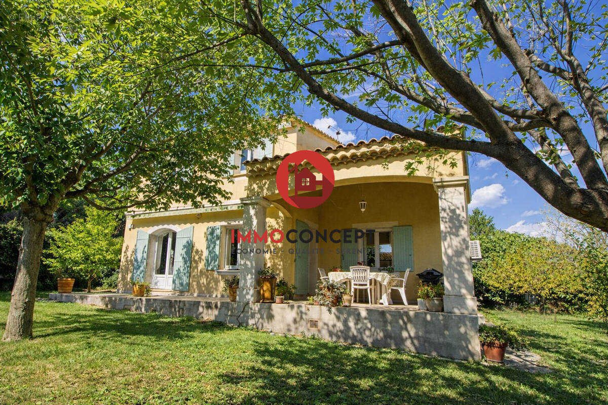 Maison à PUJAUT
