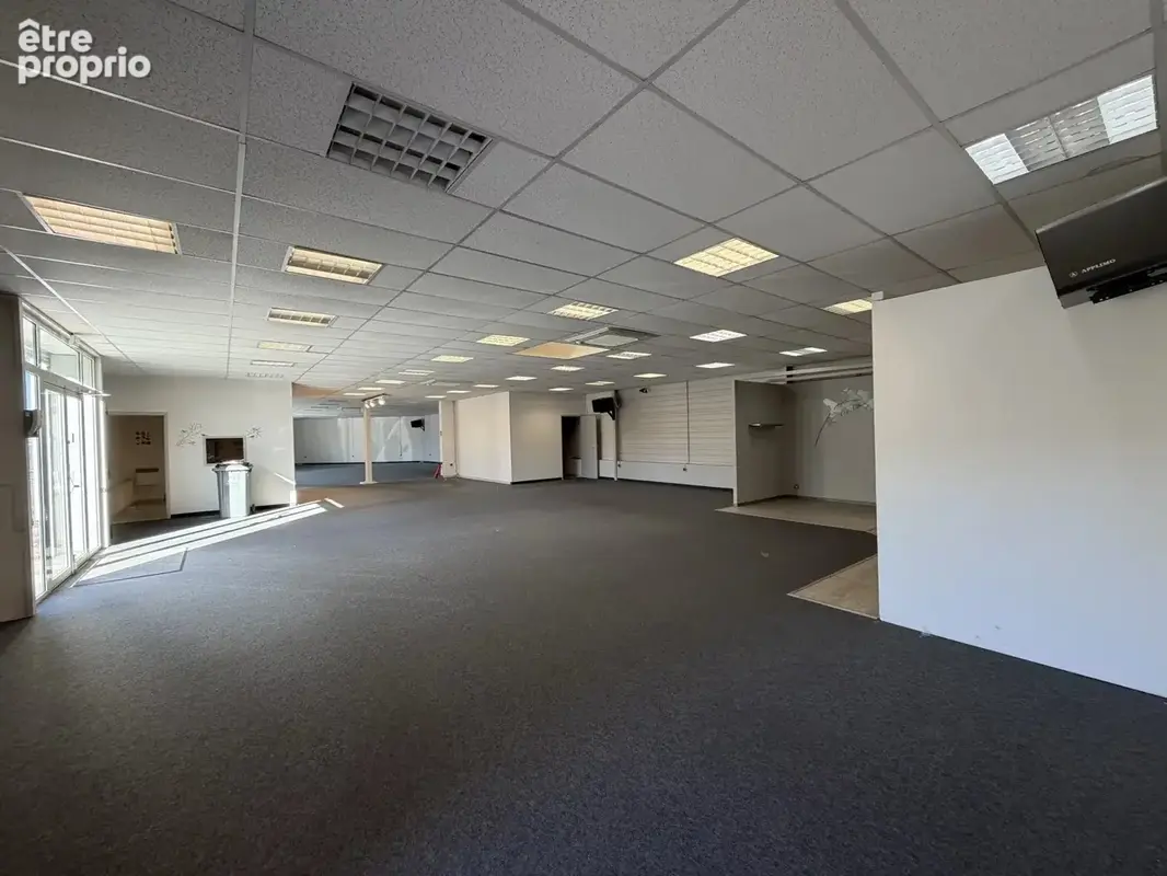 Castres local commercial - photo 4