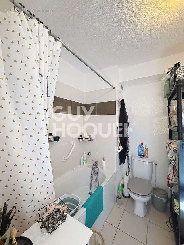 Appartement à SAINT-LAURENT-DE-LA-SALANQUE