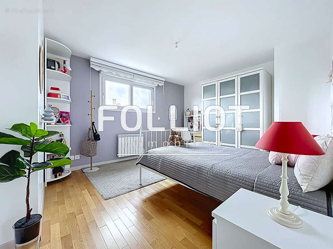 A VENDRE - Maison 8 pièces 162m2 - photo 10