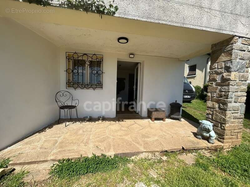 Maison à LANOUAILLE