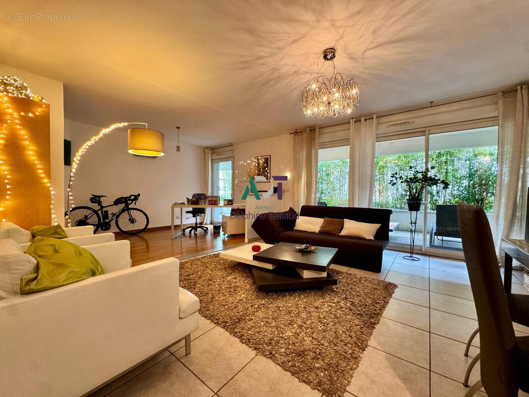 Appartement à MEYLAN