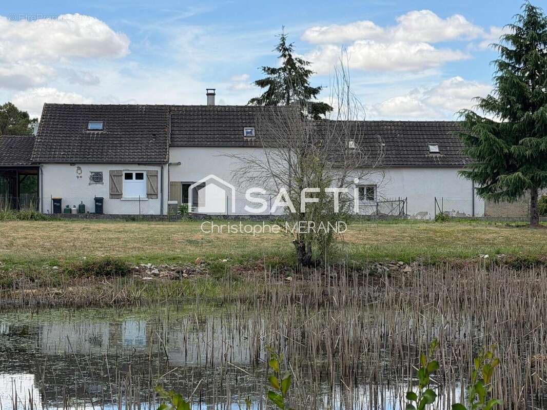 Photo 1 - Maison à LES ORMES