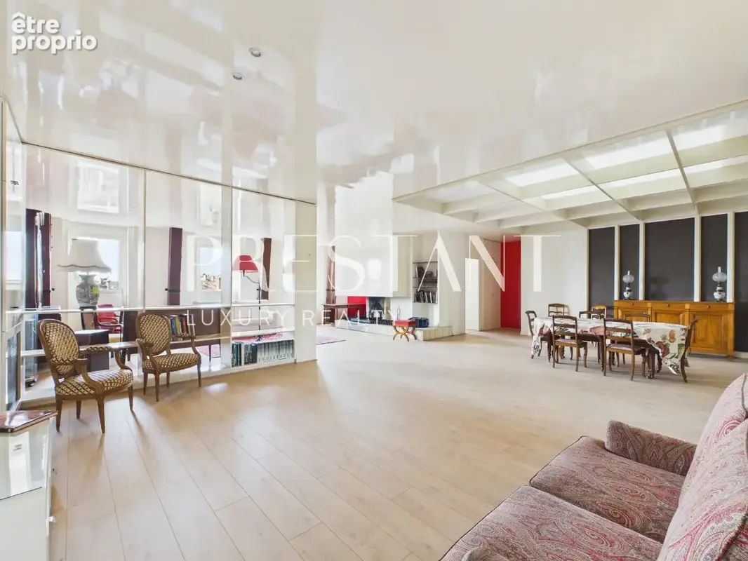Appartement face au Jardin Public, au cur de lune des adresses les plus prestigieuses de Bordeaux. - photo 7