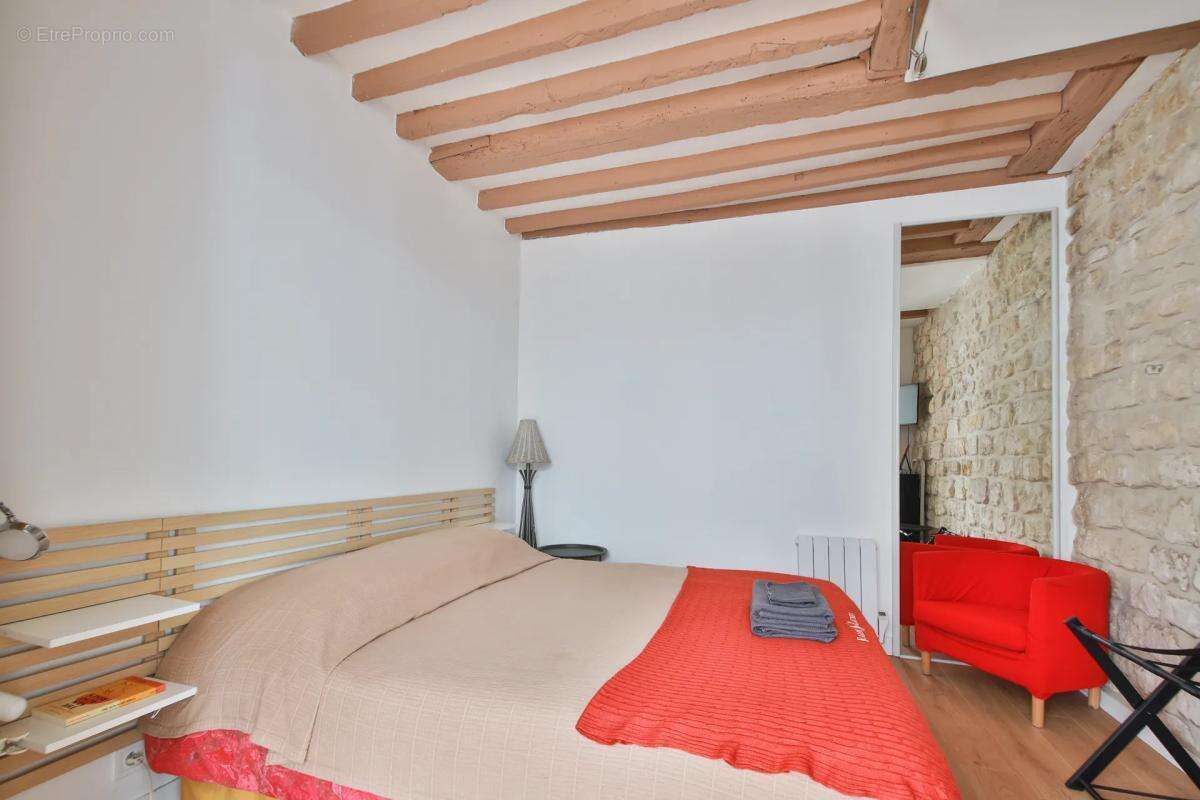 Appartement à PARIS-7E
