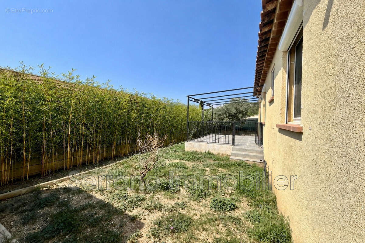 Maison 74 m² à Beaucaire  - photo 9