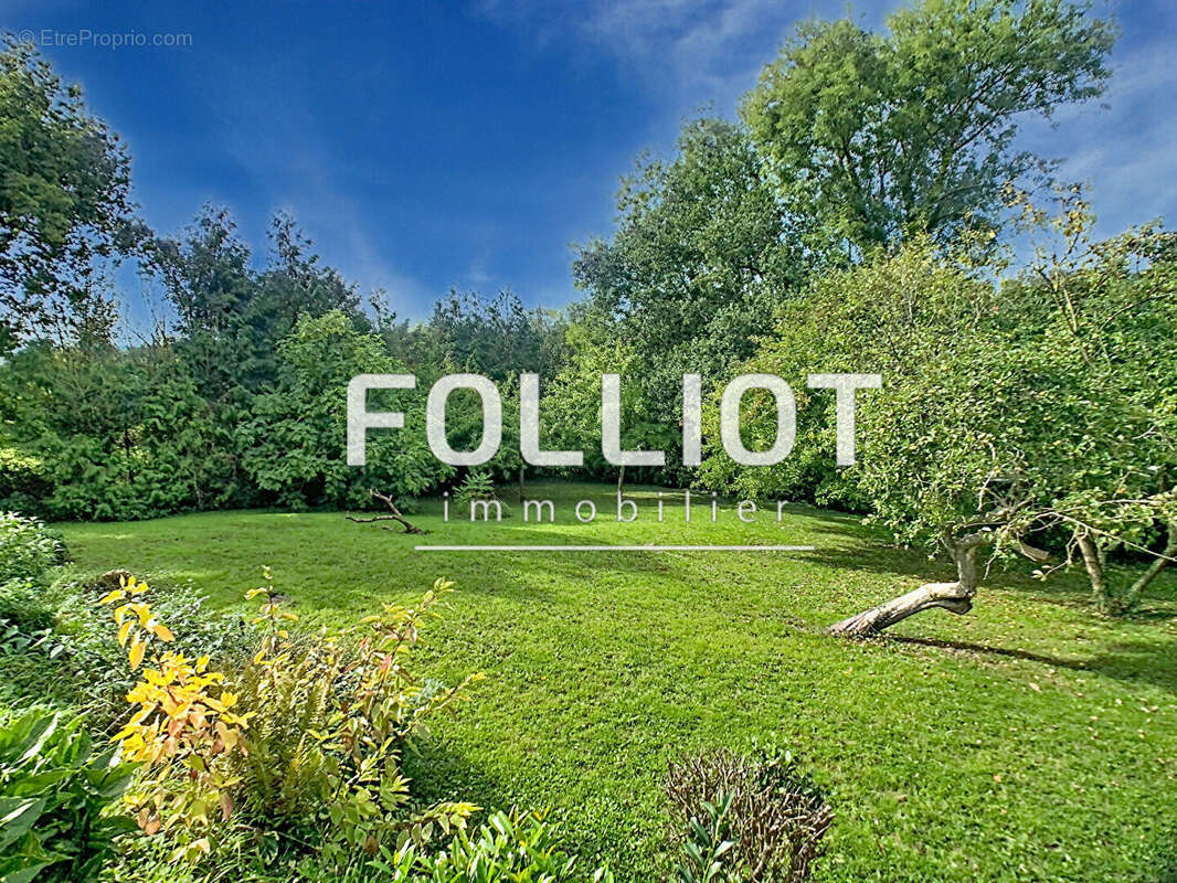 Maison à SAINT-GEORGES-MONTCOCQ