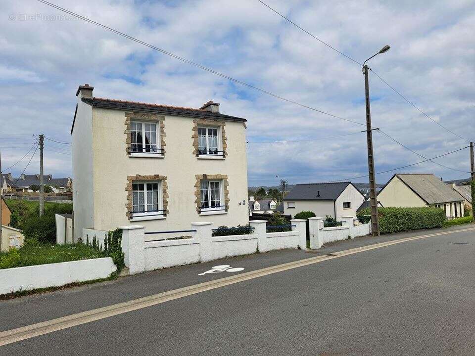 Maison à CAMARET-SUR-MER