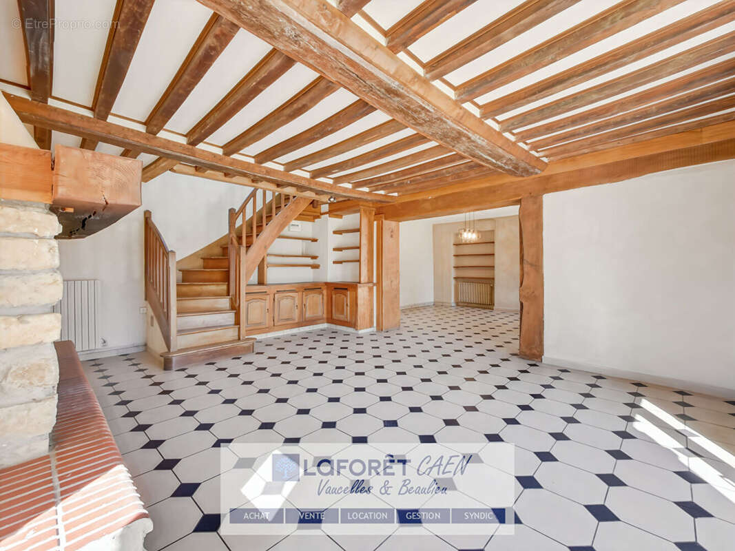 Maison à FONTENAY-LE-PESNEL