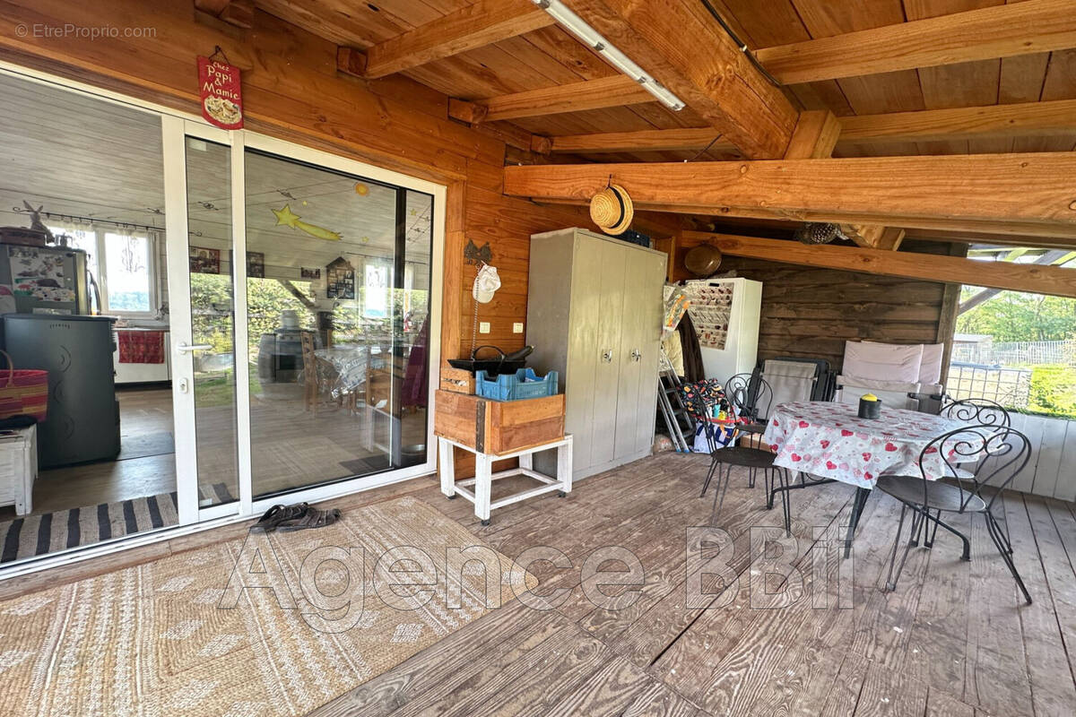 Maison à LA CLAYETTE