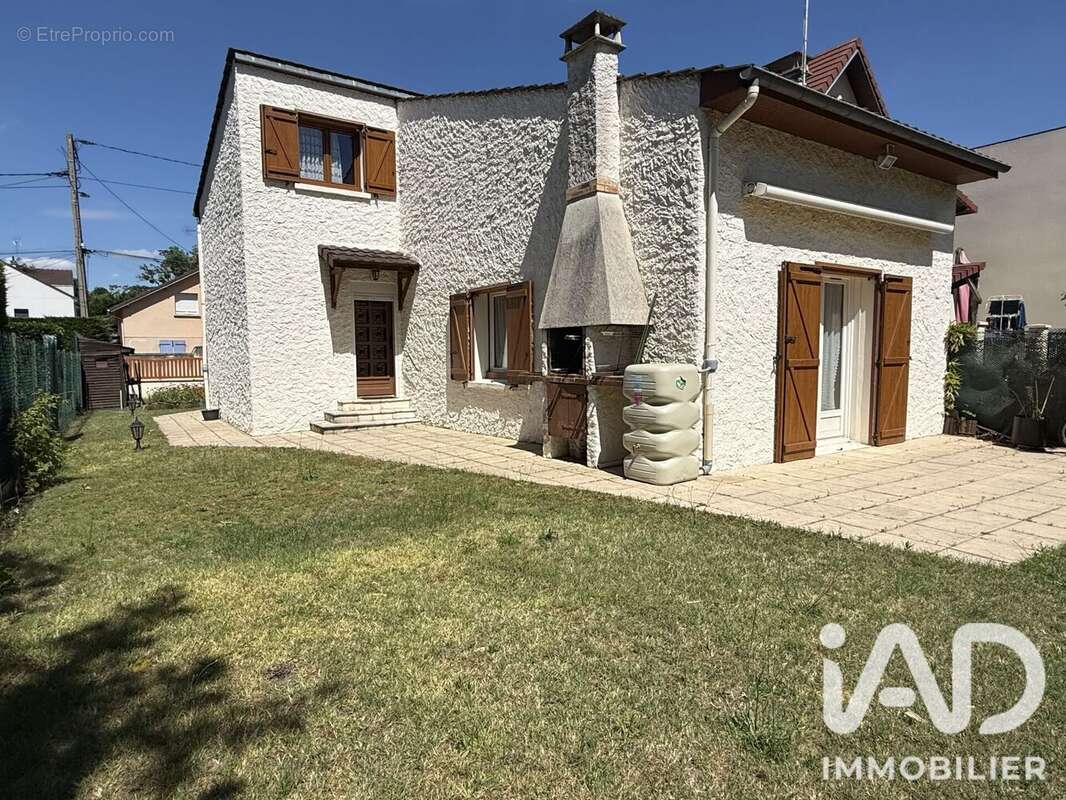 Photo 2 - Maison à BEAUCHAMP