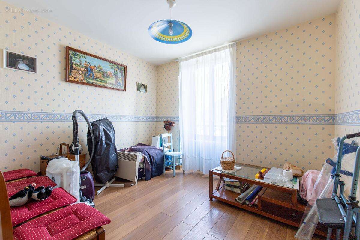 Corps de ferme à vendre sur Frémainville - photo 8