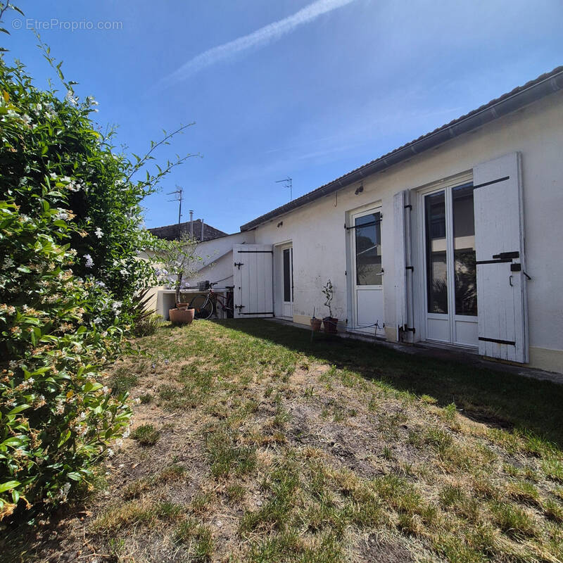 Maison à VILLENAVE-D'ORNON