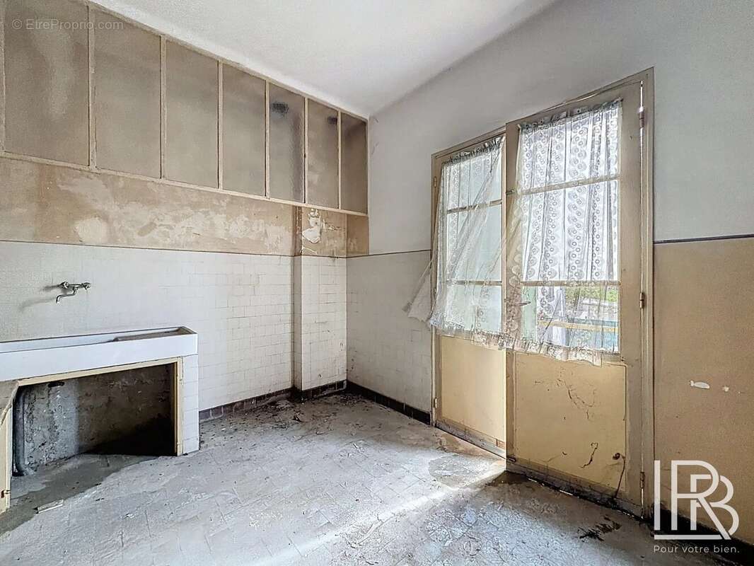 Appartement à MARSEILLE-11E